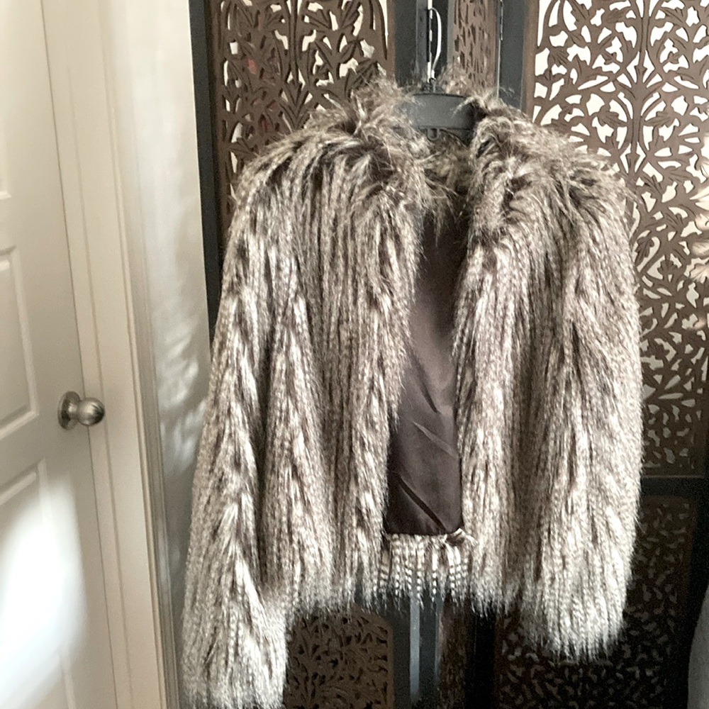 TOP SHOP faux fur coat
